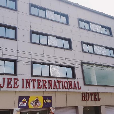 فندق Nāthdwāraفي  Shree Jee Intenational المظهر الخارجي الصورة