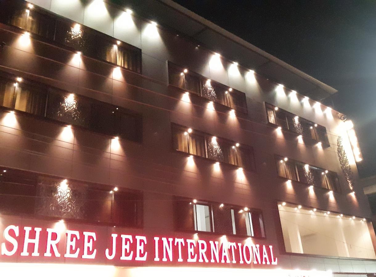 فندق Nāthdwāraفي  Shree Jee Intenational المظهر الخارجي الصورة