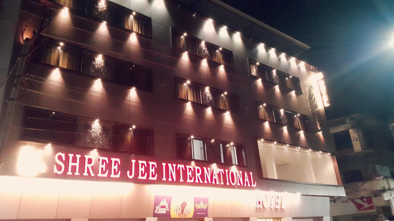 فندق Nāthdwāraفي  Shree Jee Intenational المظهر الخارجي الصورة