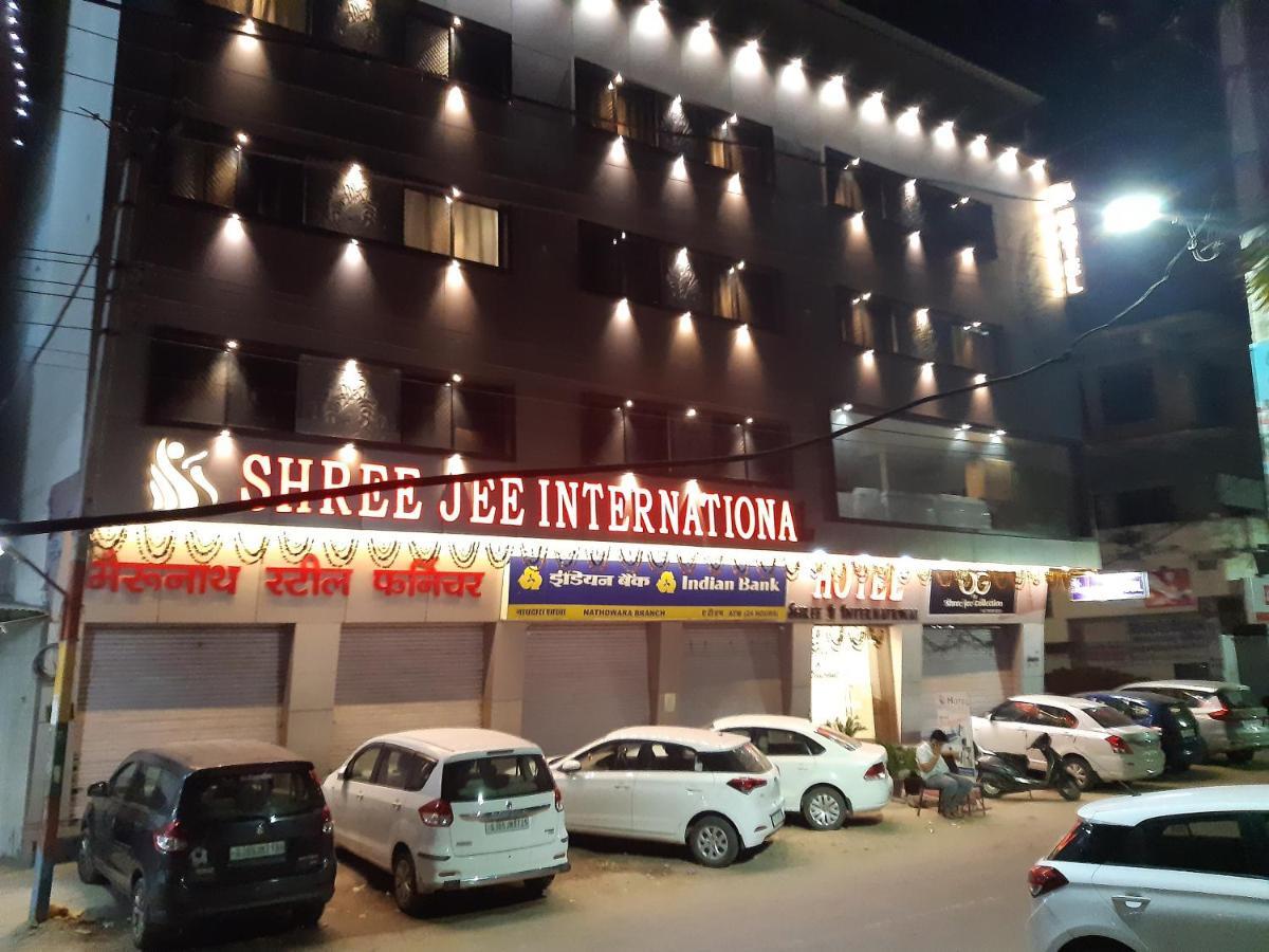 فندق Nāthdwāraفي  Shree Jee Intenational المظهر الخارجي الصورة